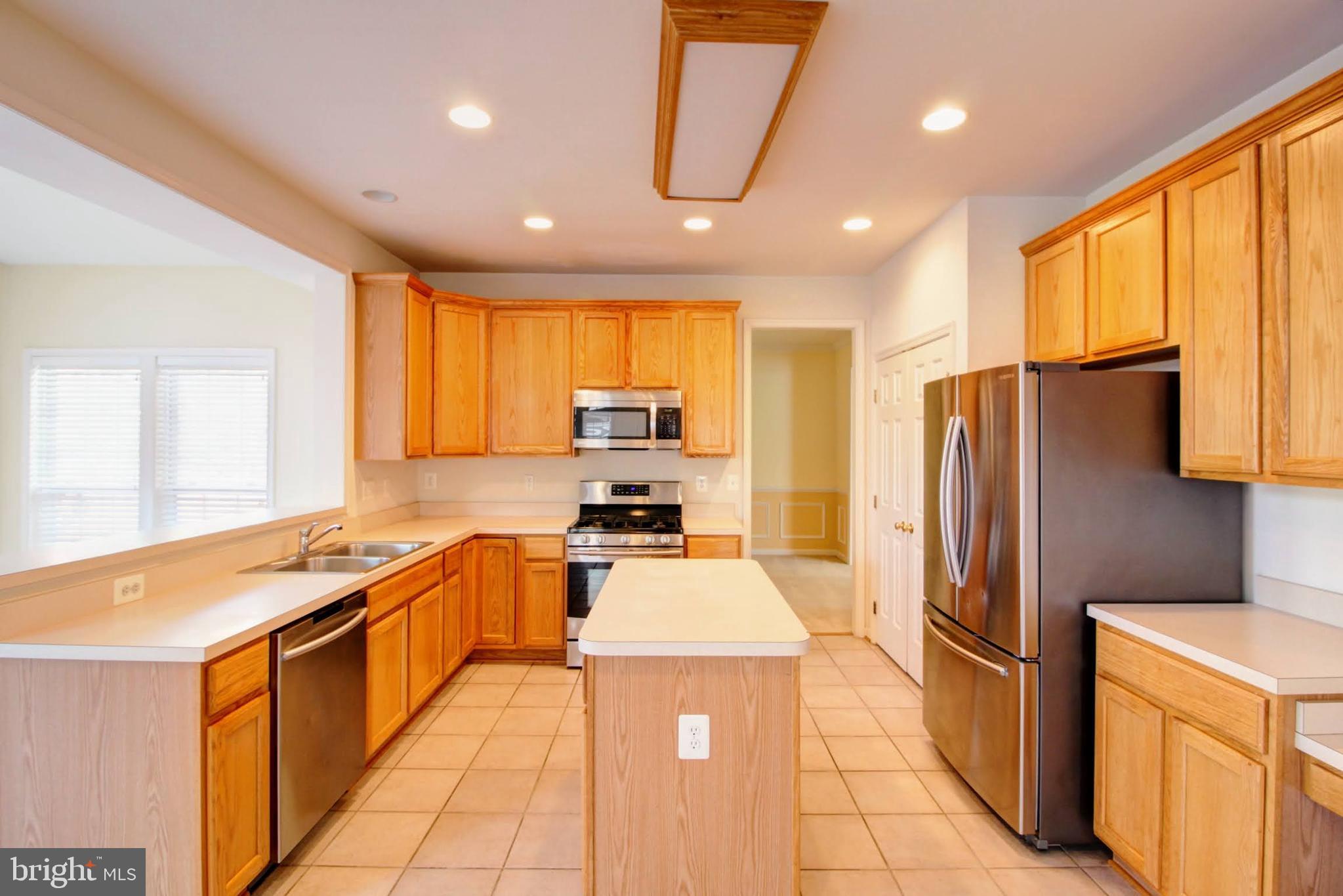 1828 Weybridge Road Frederick, MD 21702 - Photo 6 of 26