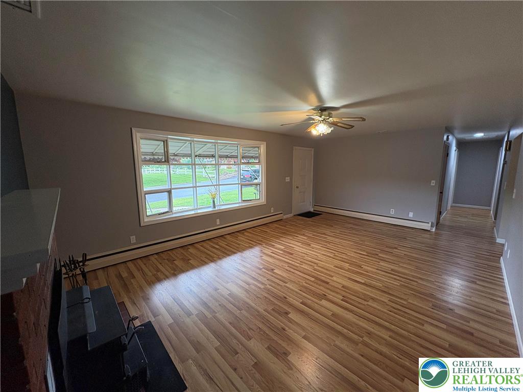 2556 Park View Road Slatington, PA 18080 - Photo 3 of 19