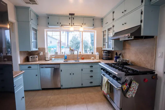 $749,000 | 2002 Merced Street, Selma, CA 93662