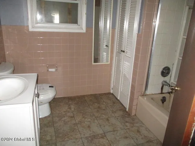 $79,900 | 28 Feeder Street, Hudson Falls, NY 12839