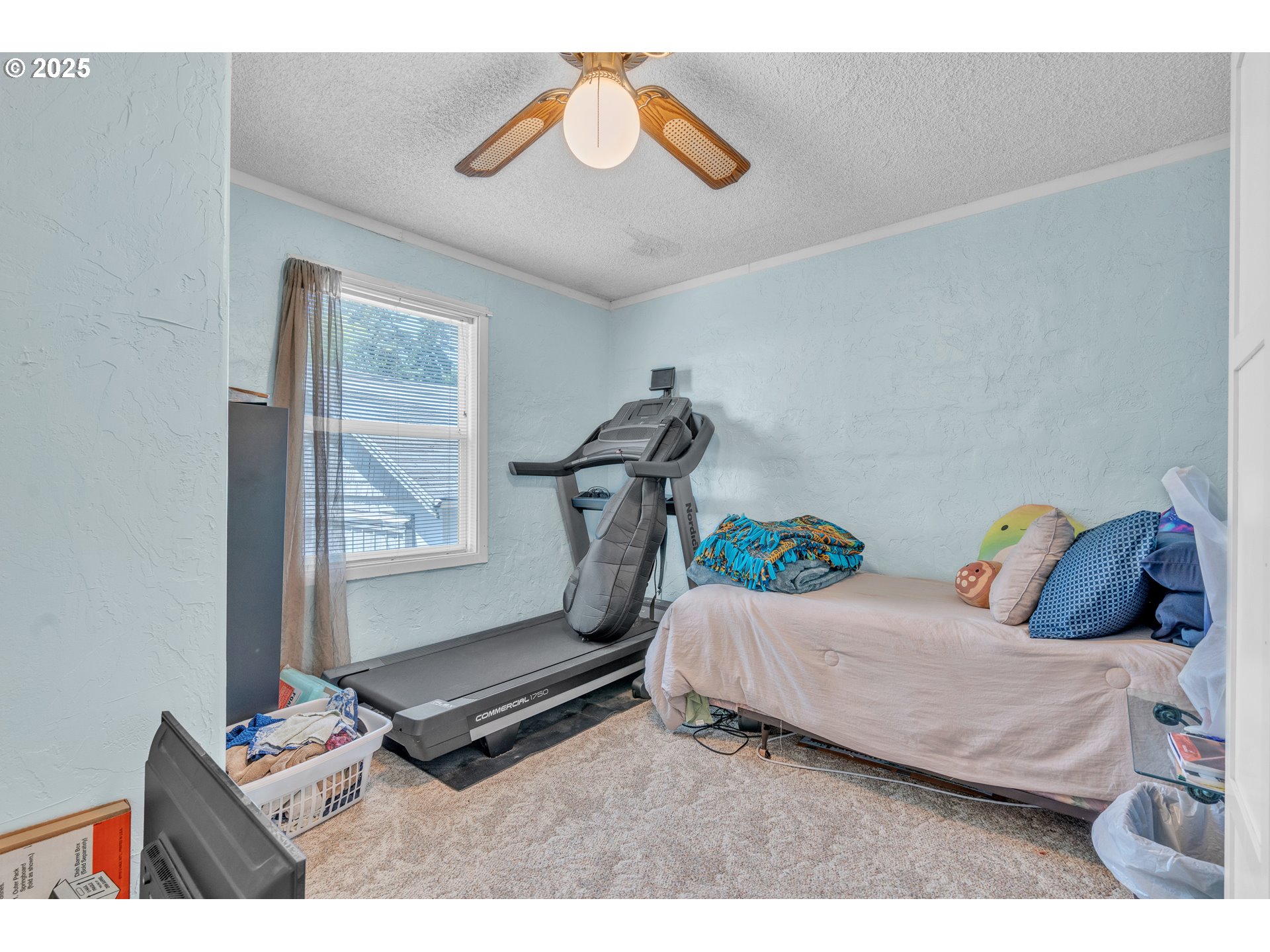 16163 French Prairie Road Northeast Woodburn, OR 97071 - Photo 11 of 47 a bedroom with a bed and window