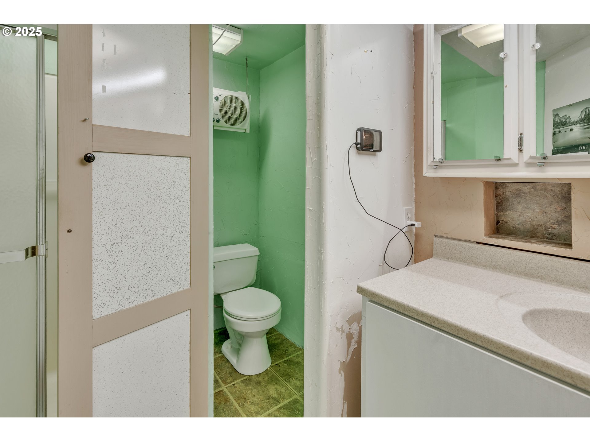 16163 French Prairie Road Northeast Woodburn, OR 97071 - Photo 36 of 47 a bathroom with a sink toilet and shower