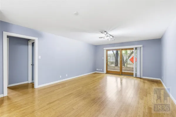 $2,100 | 2416 South 5th Street, Unit A, Austin, TX 78704