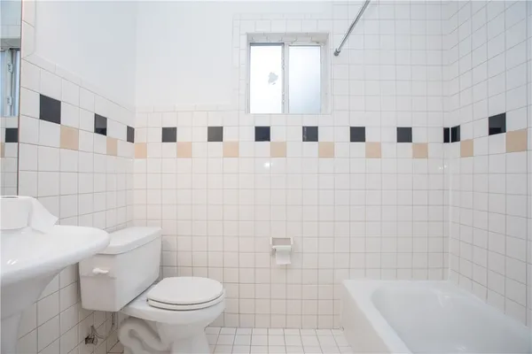 $2,100 | 2416 South 5th Street, Unit A, Austin, TX 78704