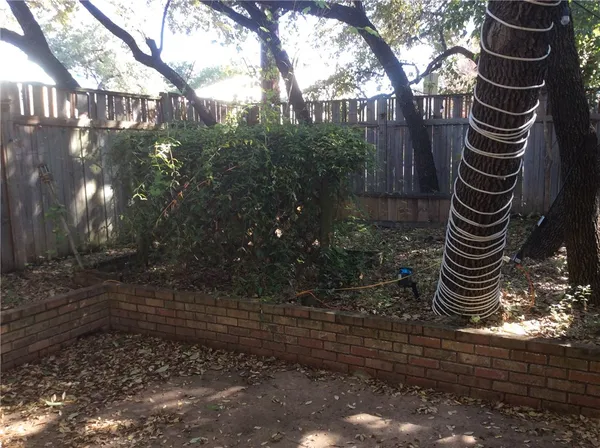 $2,100 | 2416 South 5th Street, Unit A, Austin, TX 78704