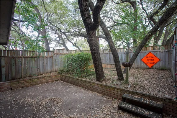 $2,100 | 2416 South 5th Street, Unit A, Austin, TX 78704