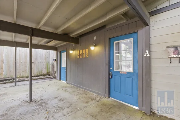 $2,100 | 2416 South 5th Street, Unit A, Austin, TX 78704