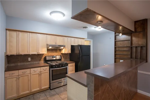 $2,100 | 2416 South 5th Street, Unit A, Austin, TX 78704