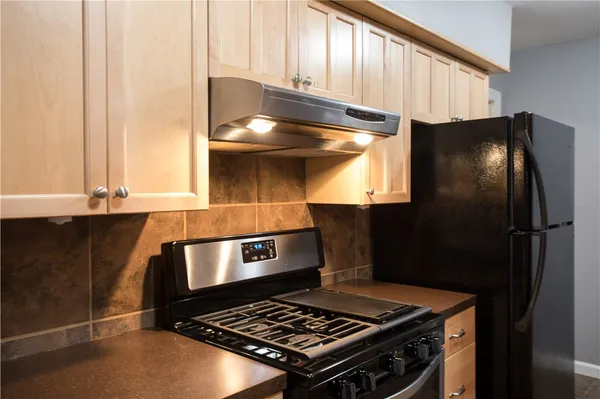 $2,100 | 2416 South 5th Street, Unit A, Austin, TX 78704