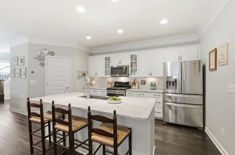 $500,000 | 7394 Old Harding Pike, Nashville, TN 37221