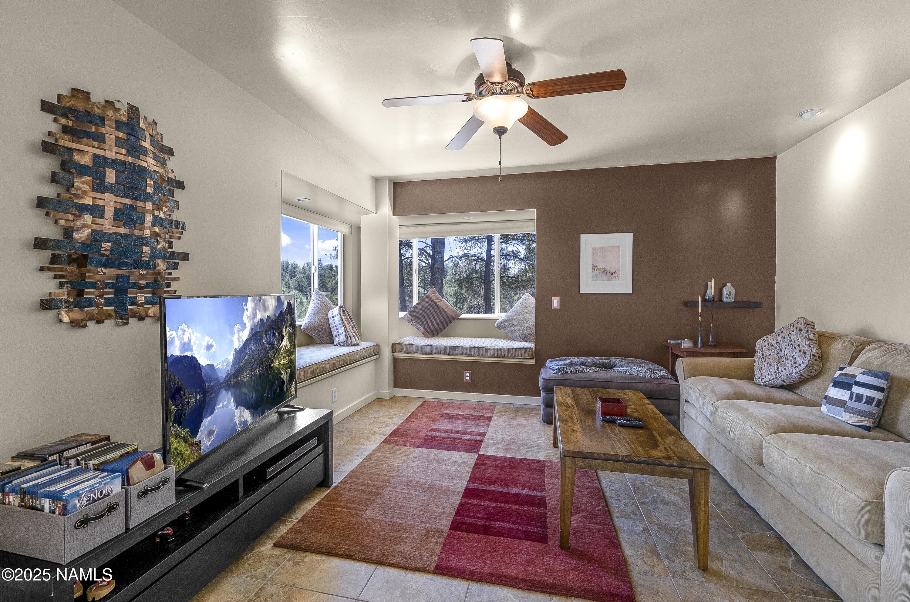 1665 Homestead Road Flagstaff, AZ 86005 - Photo 12 of 48 Familyroom 2