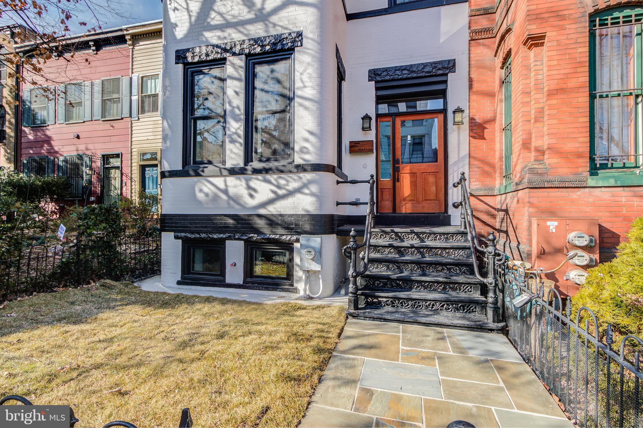 524 8th Street Northeast Washington, DC 20002 - Photo 2 of 37