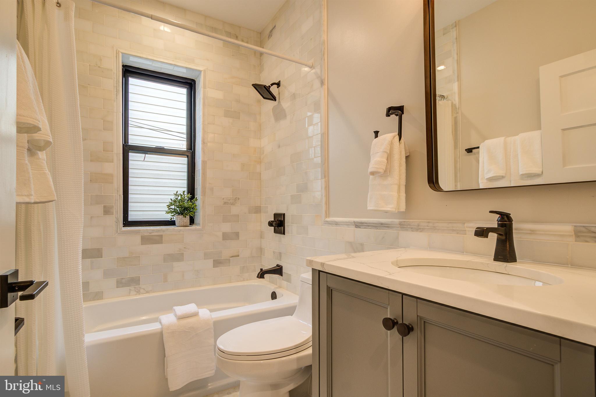 524 8th Street Northeast Washington, DC 20002 - Photo 22 of 37