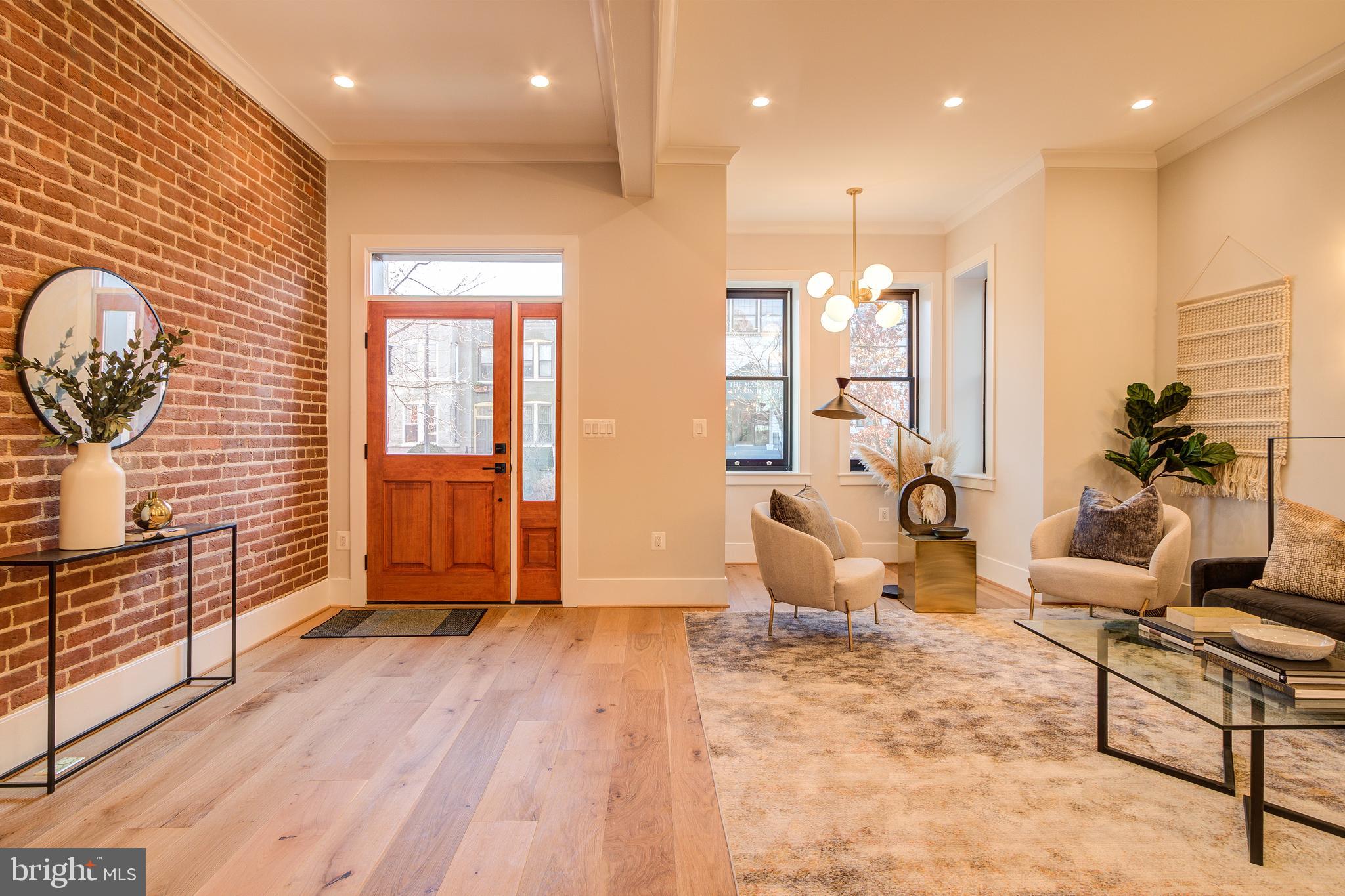 524 8th Street Northeast Washington, DC 20002 - Photo 6 of 37