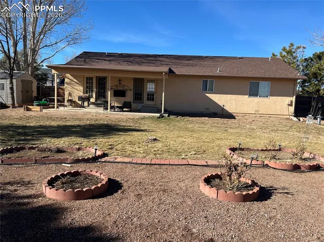 $415,000 | 962 South Cienaga Drive, Pueblo, CO 81007