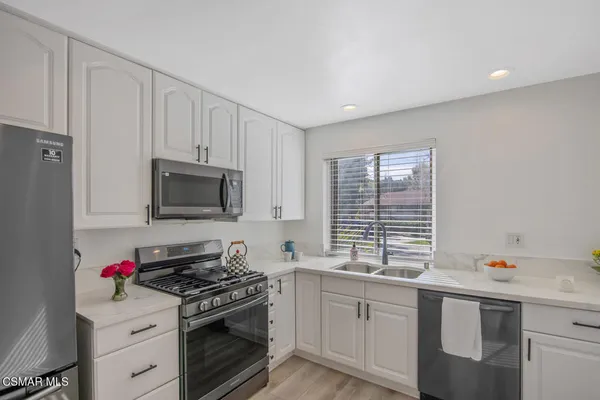 $440,000 | 31555 Lindero Canyon Road, Unit 2, Westlake Village, CA 91361