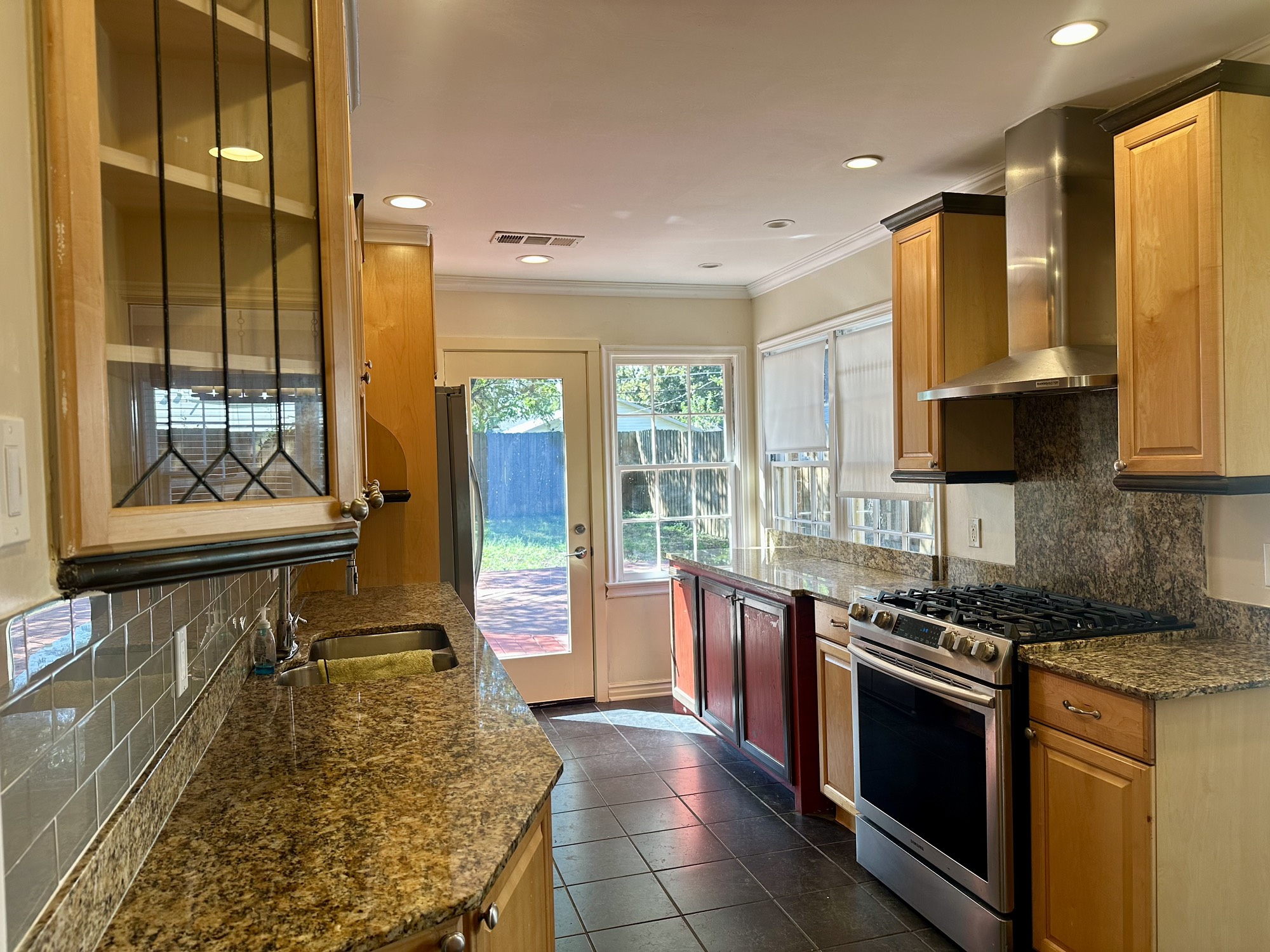 2222 Carnes Street Dallas, TX 75208 - Photo 34 of 50