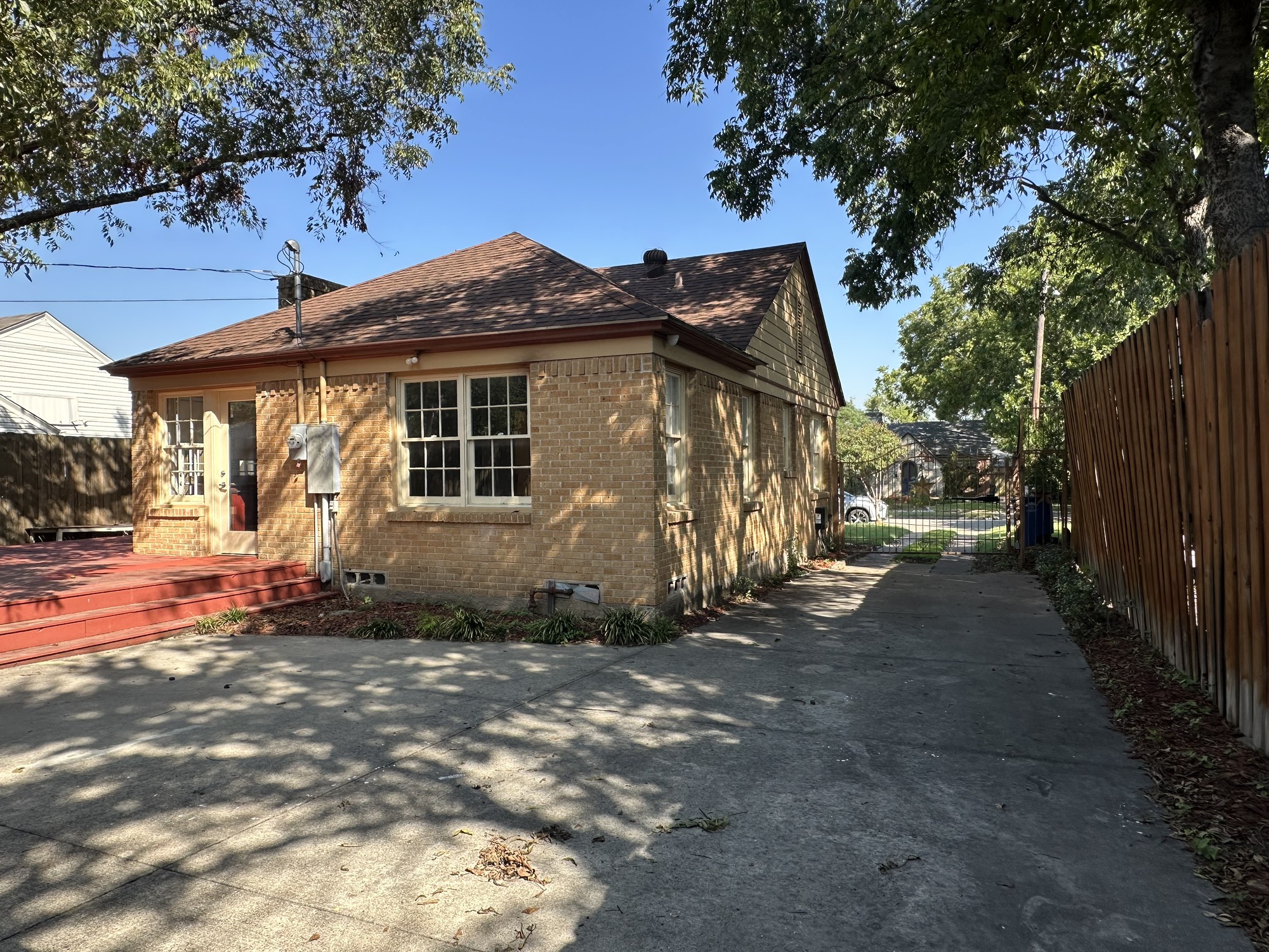 2222 Carnes Street Dallas, TX 75208 - Photo 46 of 50