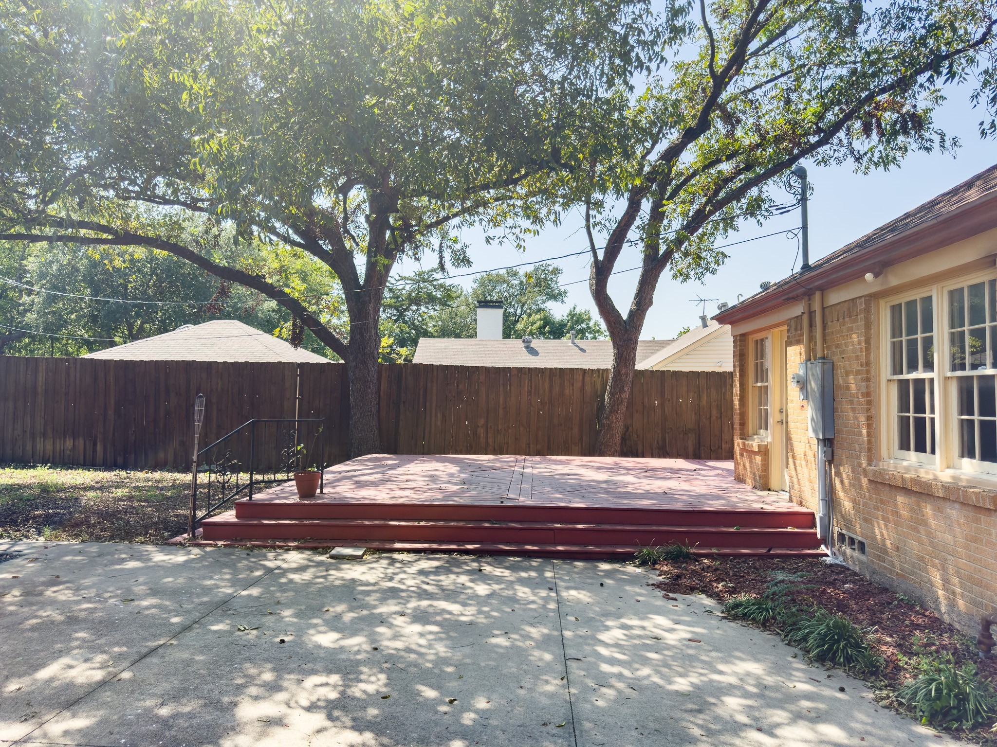 2222 Carnes Street Dallas, TX 75208 - Photo 5 of 50