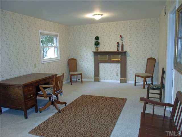 4509 Waterbury Road Raleigh, NC 27604 - Photo 7 of 13 a workspace with furniture