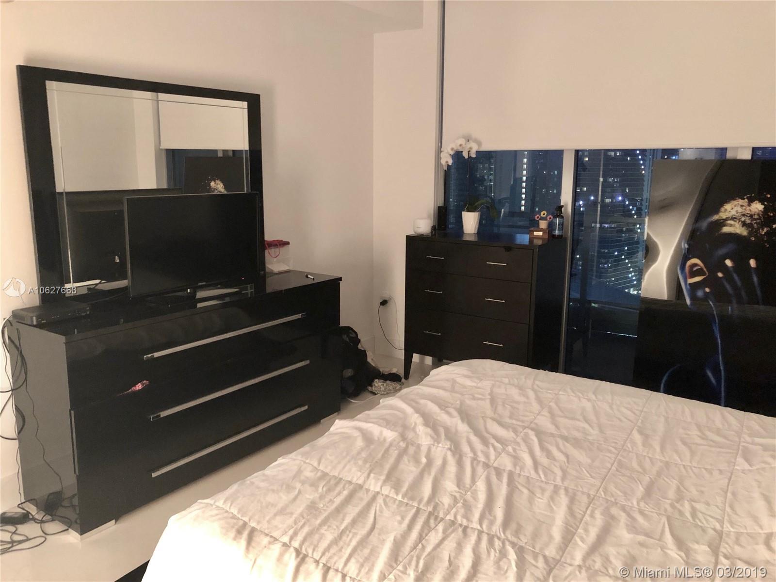 92 Southwest 3rd Street, Unit 4302 Miami, FL 33130 - Photo 9 of 10 Gallery Image 9