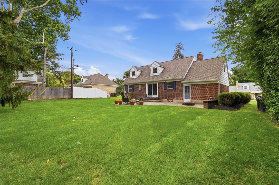 413 North Bromfield Road Kettering, OH 45429 - Photo 5 of 51 Gallery Image 5
