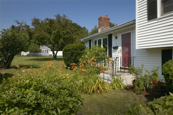 15 Princeton Road Arlington, MA 02474 - Photo 6 of 7 Gallery Image 6
