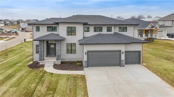$759,950 | 6009 Arapahoe Street, Shawnee, KS 66226