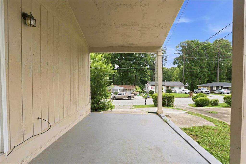 836 Amber Place Northwest Atlanta, GA 30331 - Photo 22 of 27