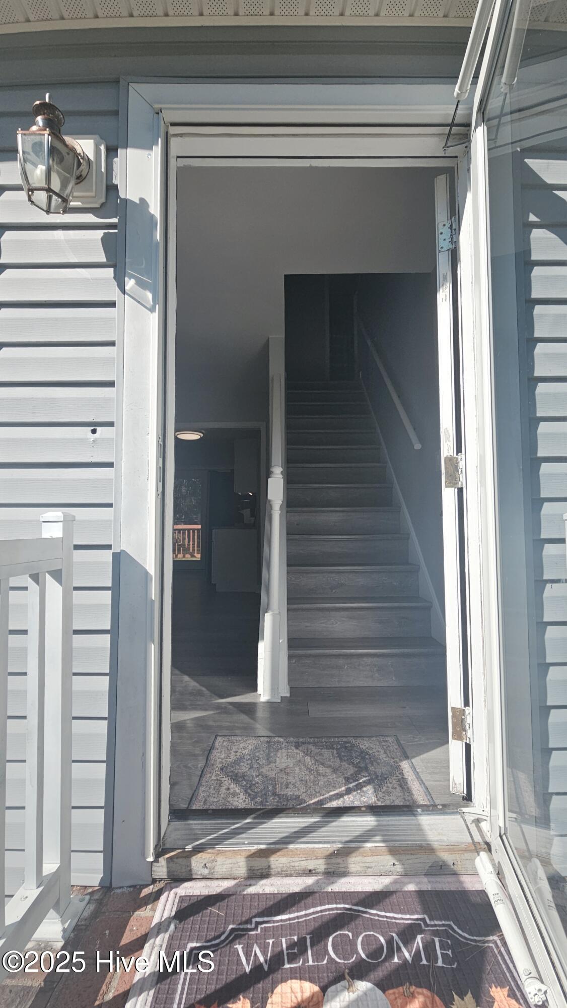 234 Natalie Lane Hubert, NC 28539 - Photo 3 of 23 Entry