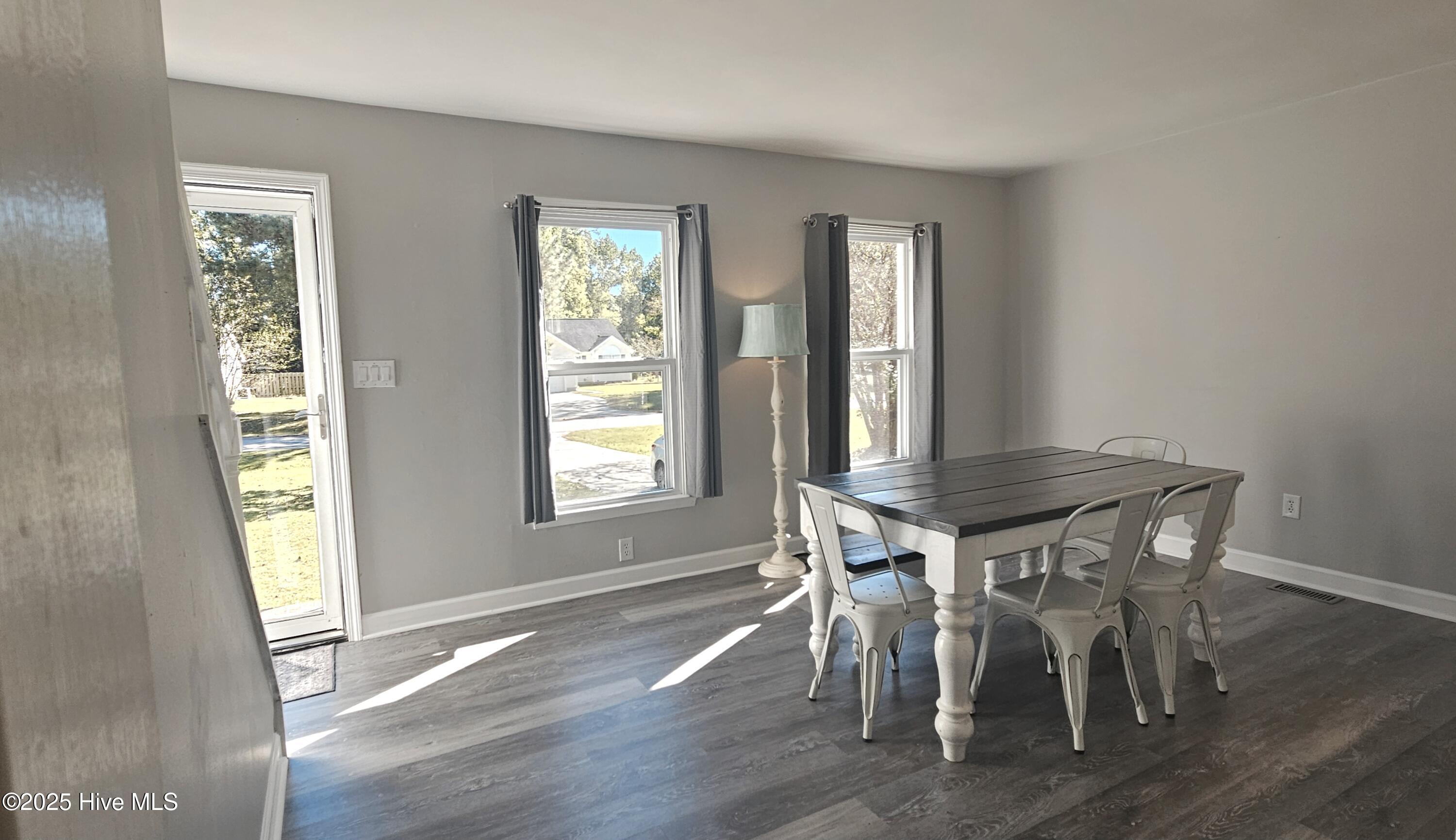 234 Natalie Lane Hubert, NC 28539 - Photo 9 of 23 Dining Space
