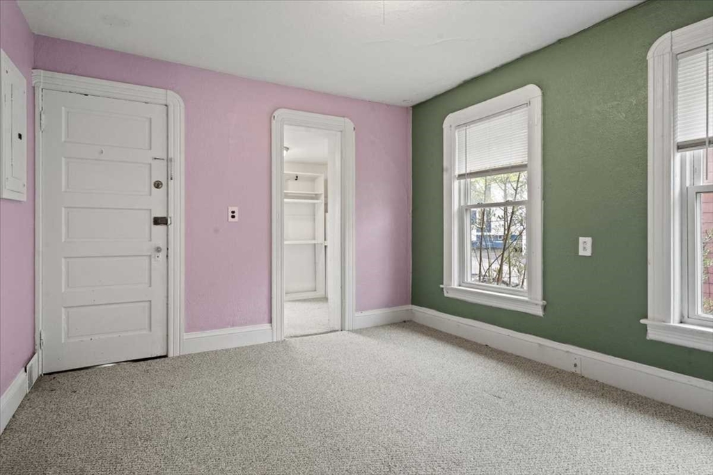 40 Duxbury Road Worcester, MA 01605 - Photo 20 of 34
