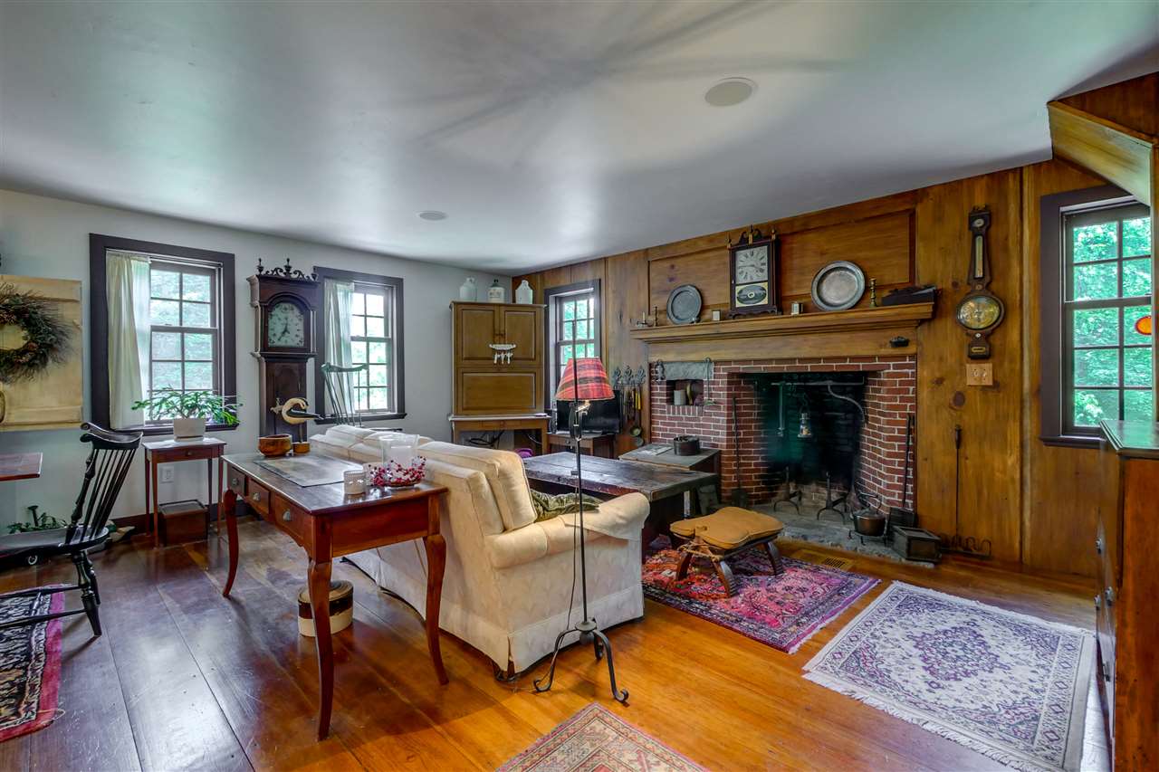 23 Ponemah Hill Road Amherst, NH 03031 - Photo 4 of 40