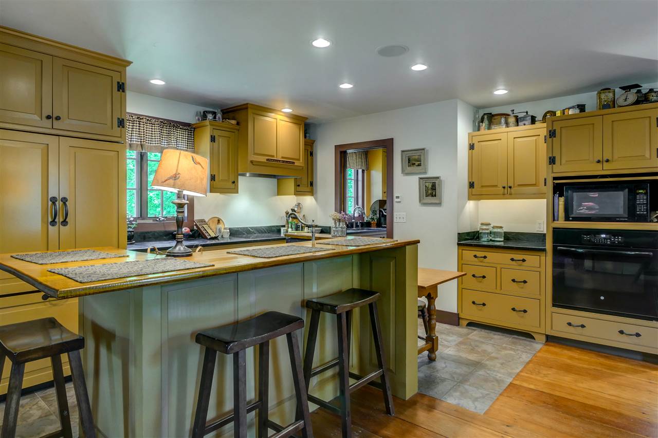 23 Ponemah Hill Road Amherst, NH 03031 - Photo 8 of 40