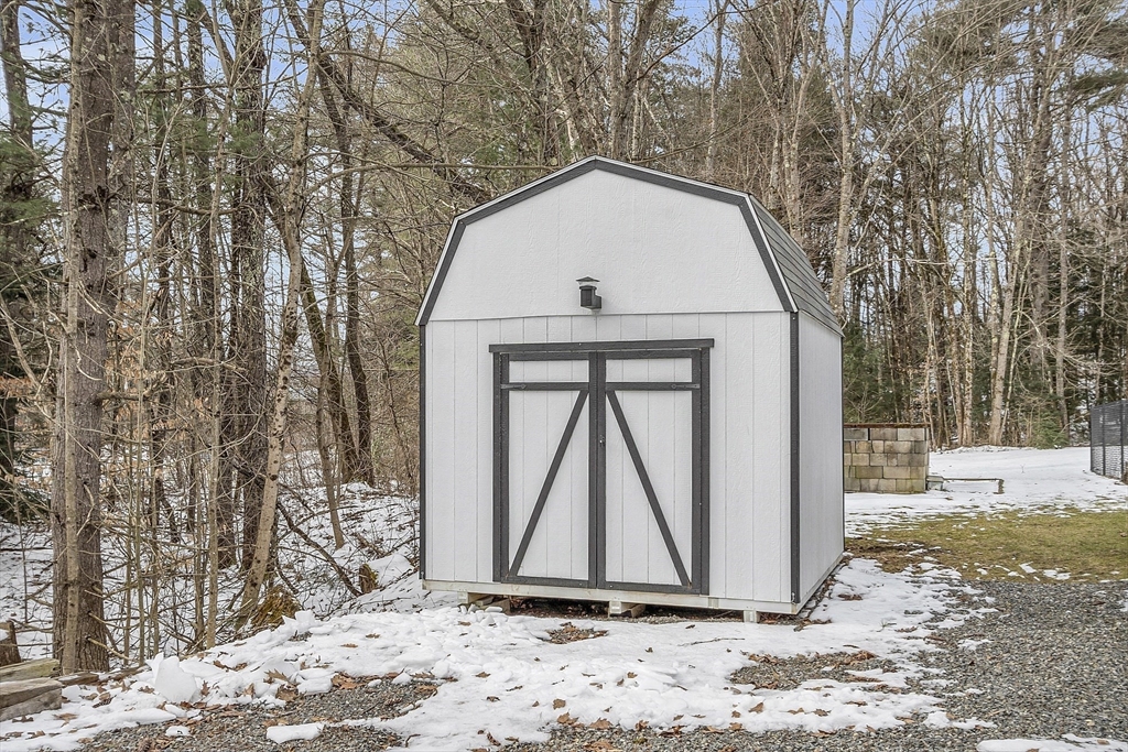 816 Patriots Road Templeton, MA 01468 - Photo 31 of 34