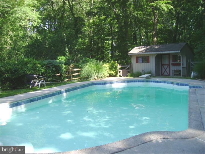1165 Providence Road Springfield, PA 19064 - Photo 12 of 25 Pool