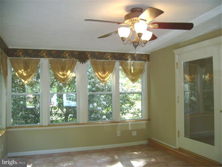 1165 Providence Road Springfield, PA 19064 - Photo 19 of 25 Sun Room