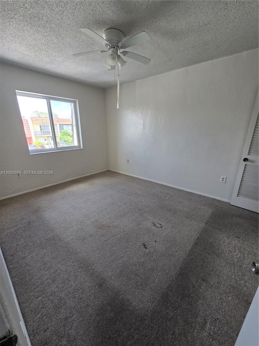 932 West 80th Place Hialeah, FL 33014 - Photo 11 of 20