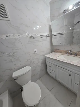 $450,000 | 932 West 80th Place, Hialeah, FL 33014