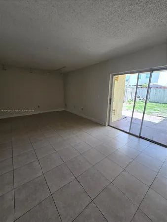 $450,000 | 932 West 80th Place, Hialeah, FL 33014