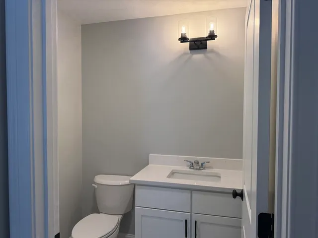 $4,100 | 15 Kashmir's Way, Unit 15, Lakeville, MA 02347