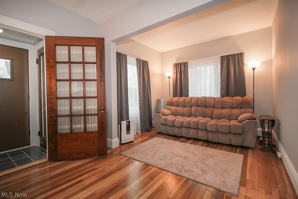 18215 Rosecliff Road Cleveland, OH 44119 - Photo 8 of 35 Gallery Image 8