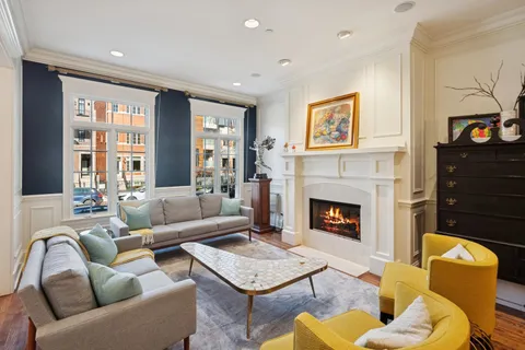 $2,300,000 | 1039 West Altgeld Street, Chicago, IL 60614