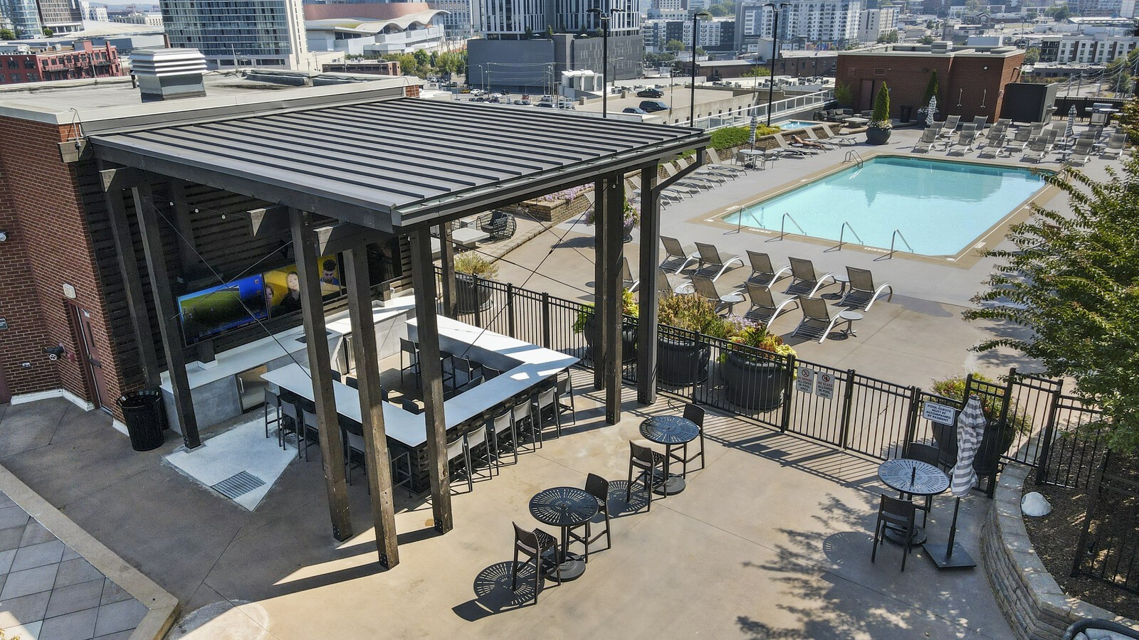 600 12th Avenue South, Unit 910 Nashville, TN 37203 - Photo 14 of 15 a view of a chairs and table in the patio