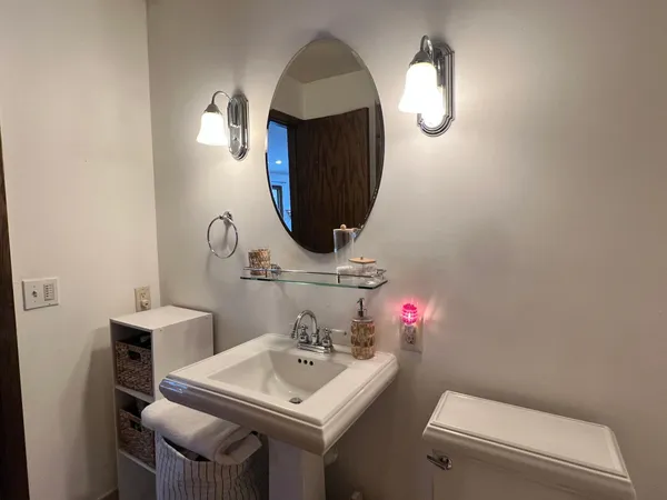 $2,995 | 520 Lake Summit Court, Shoreview, MN 55126