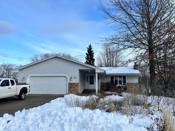 $2,995 | 520 Lake Summit Court, Shoreview, MN 55126