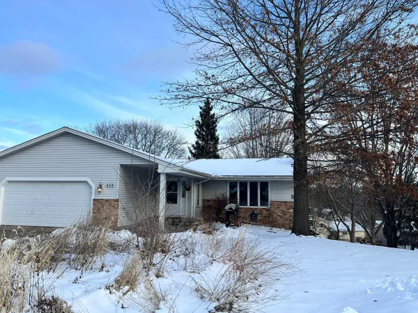 $2,995 | 520 Lake Summit Court, Shoreview, MN 55126