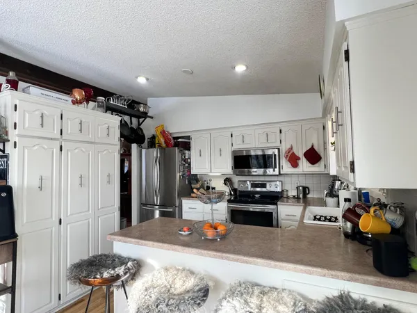 $2,995 | 520 Lake Summit Court, Shoreview, MN 55126