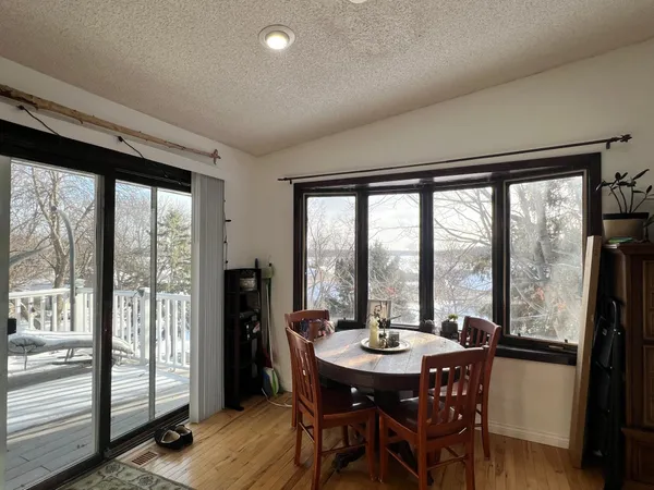 $2,995 | 520 Lake Summit Court, Shoreview, MN 55126