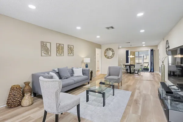 $265,000 | 4635 Apple Tree Circle, Unit A, Boynton Beach, FL 33436